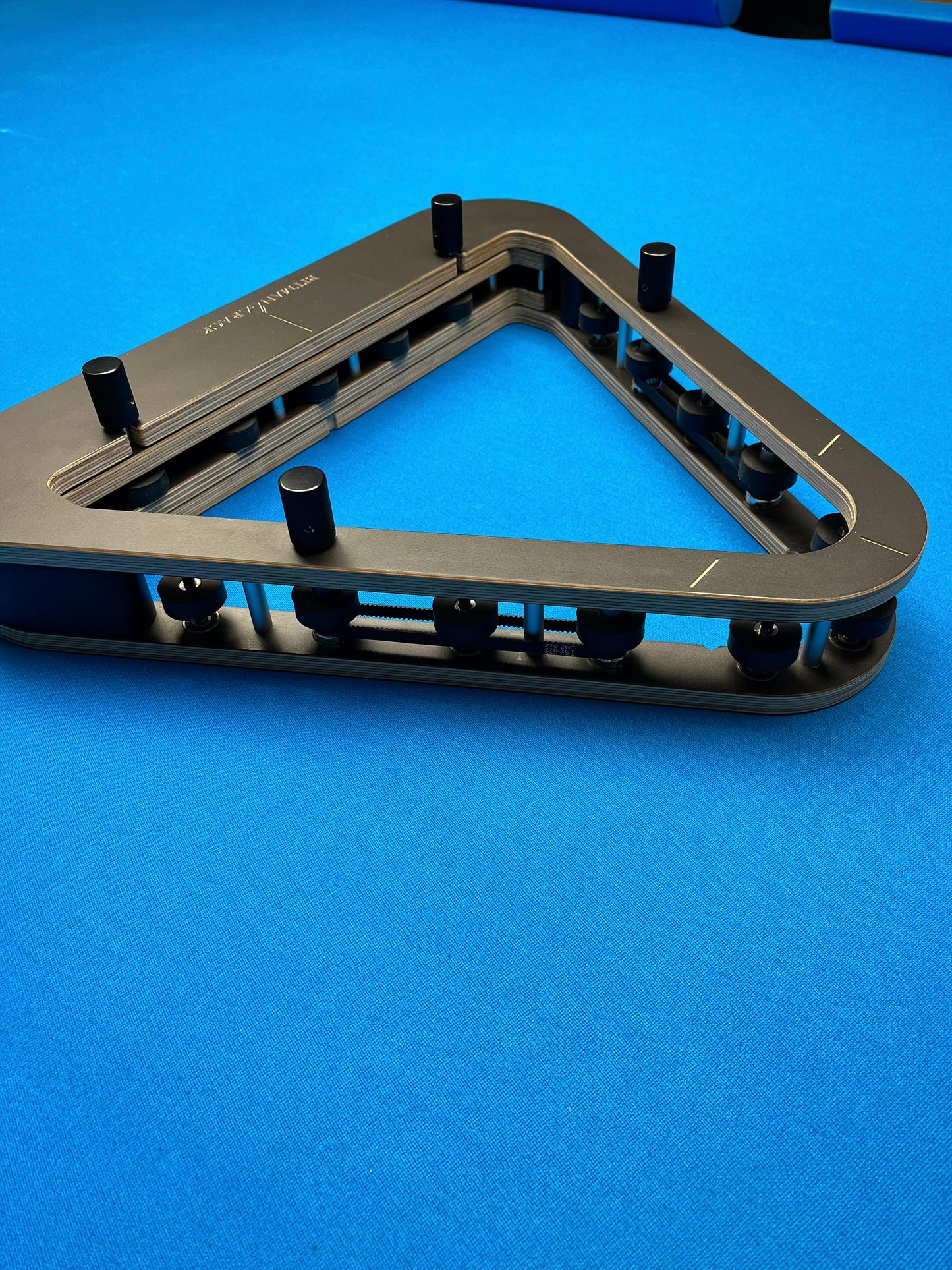 BitmanRack 8-Ball PRO